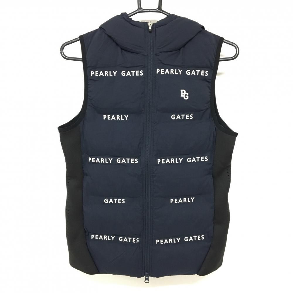 超 パーリーゲイツ フード付中綿ベスト ダークネイビー×白 ロゴ総柄 一部パンチング レディース 1 M ゴルフウェア PEARLY GATES