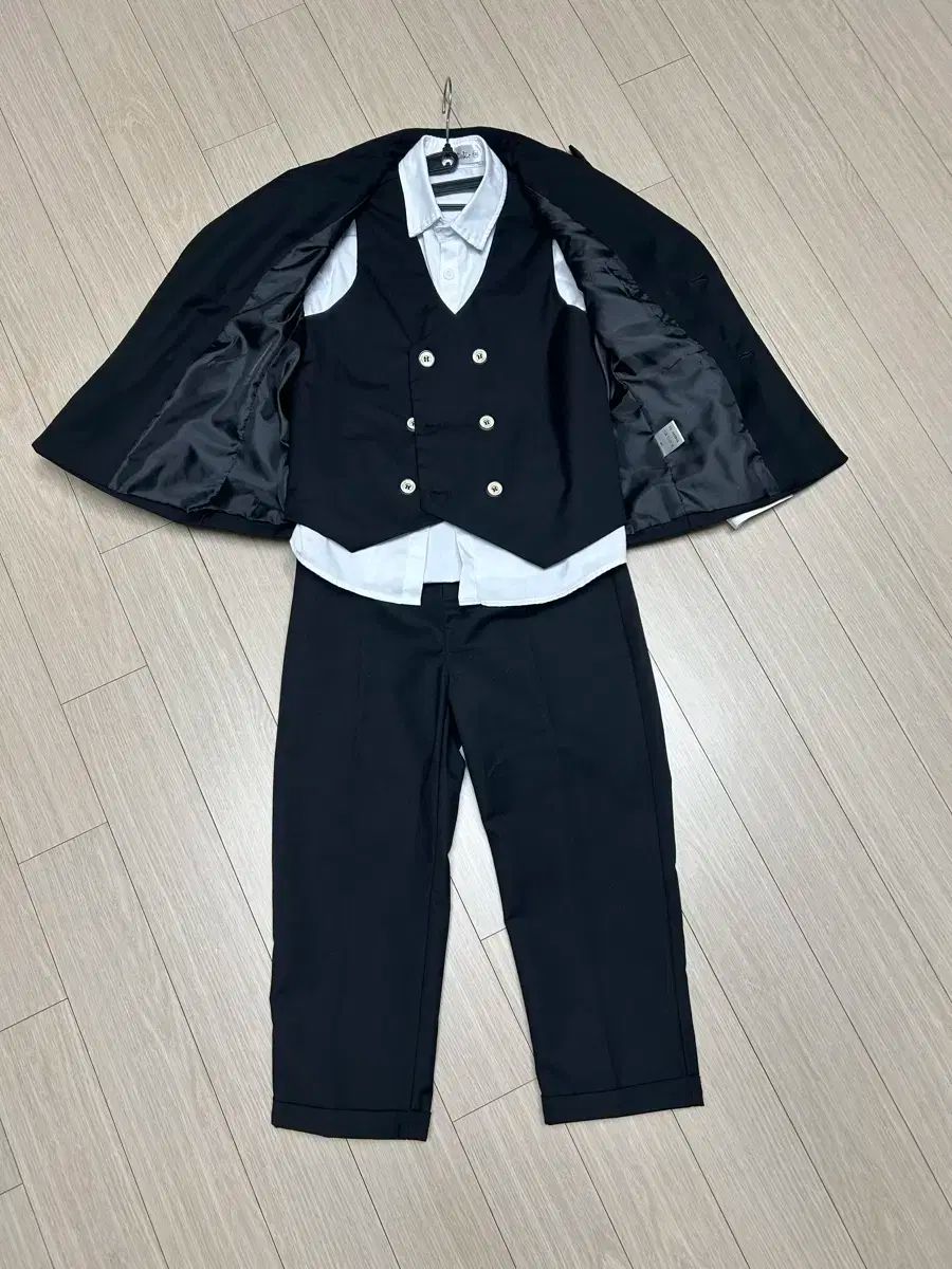 男の子 キッズ ユア YOOA スーツ スリーピース 背広