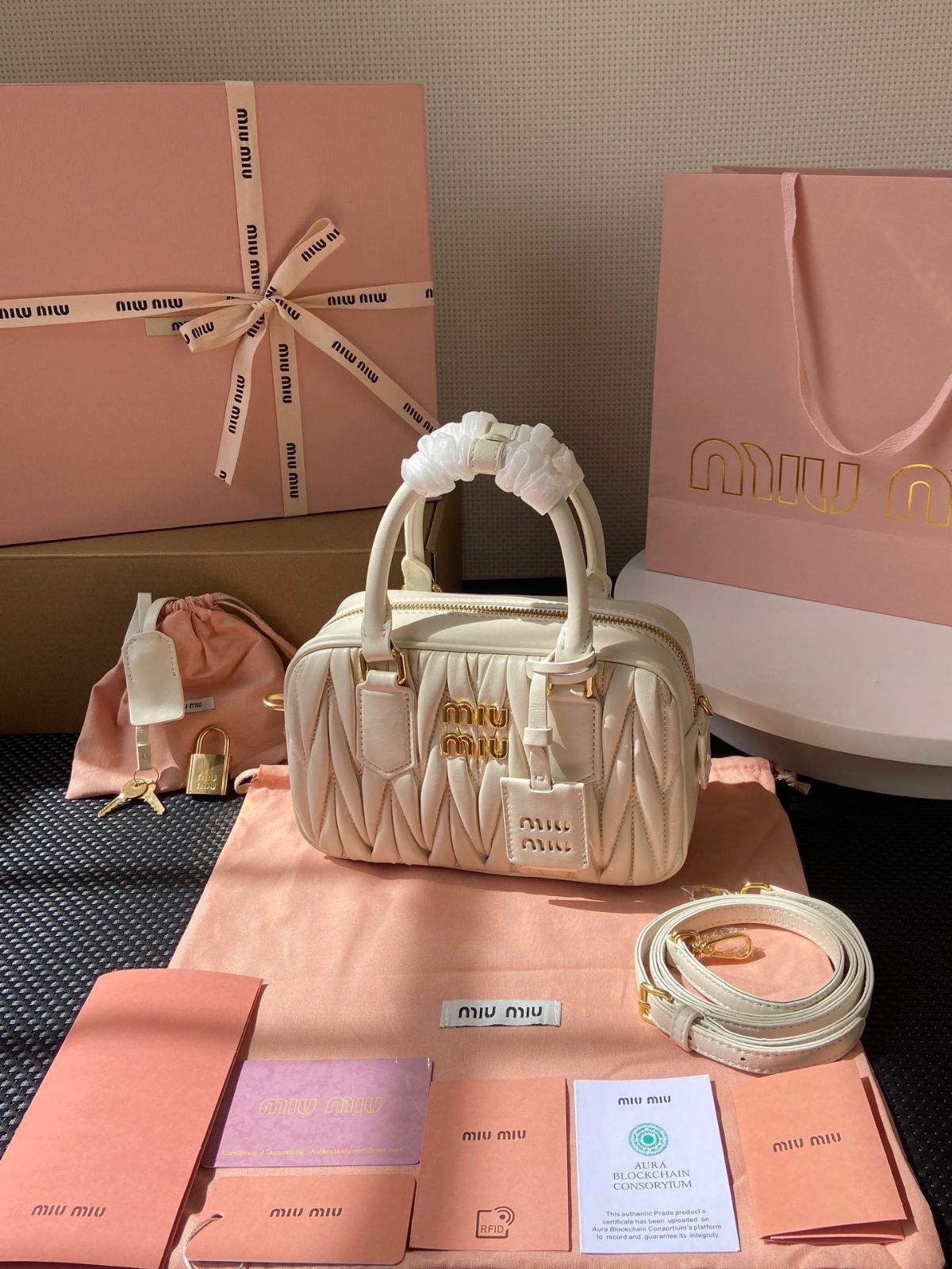 ミュウミュウ ハンドバッグ ショルダーバッグ クロスボディバッグ