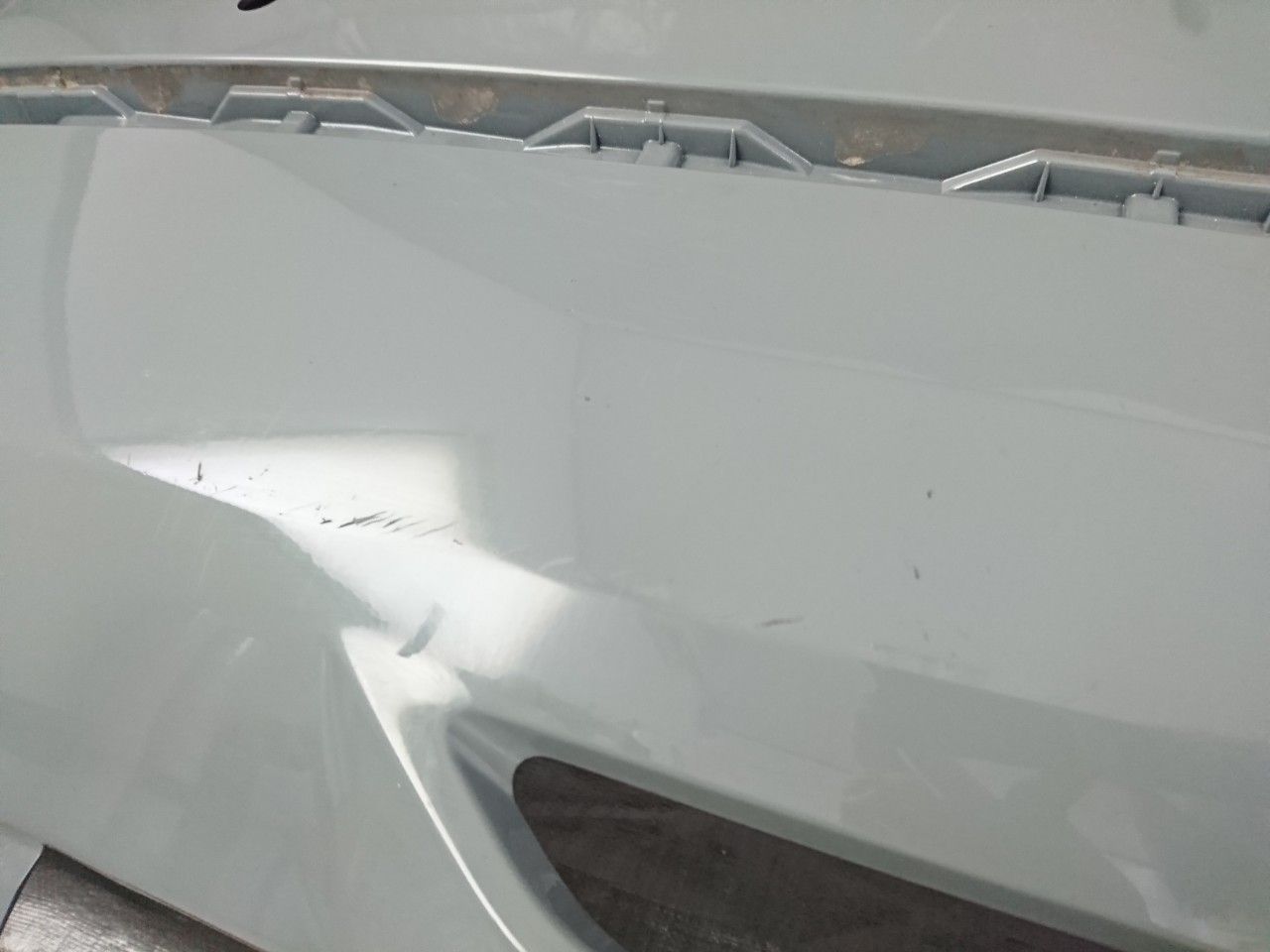 リアバンパー グリーン系