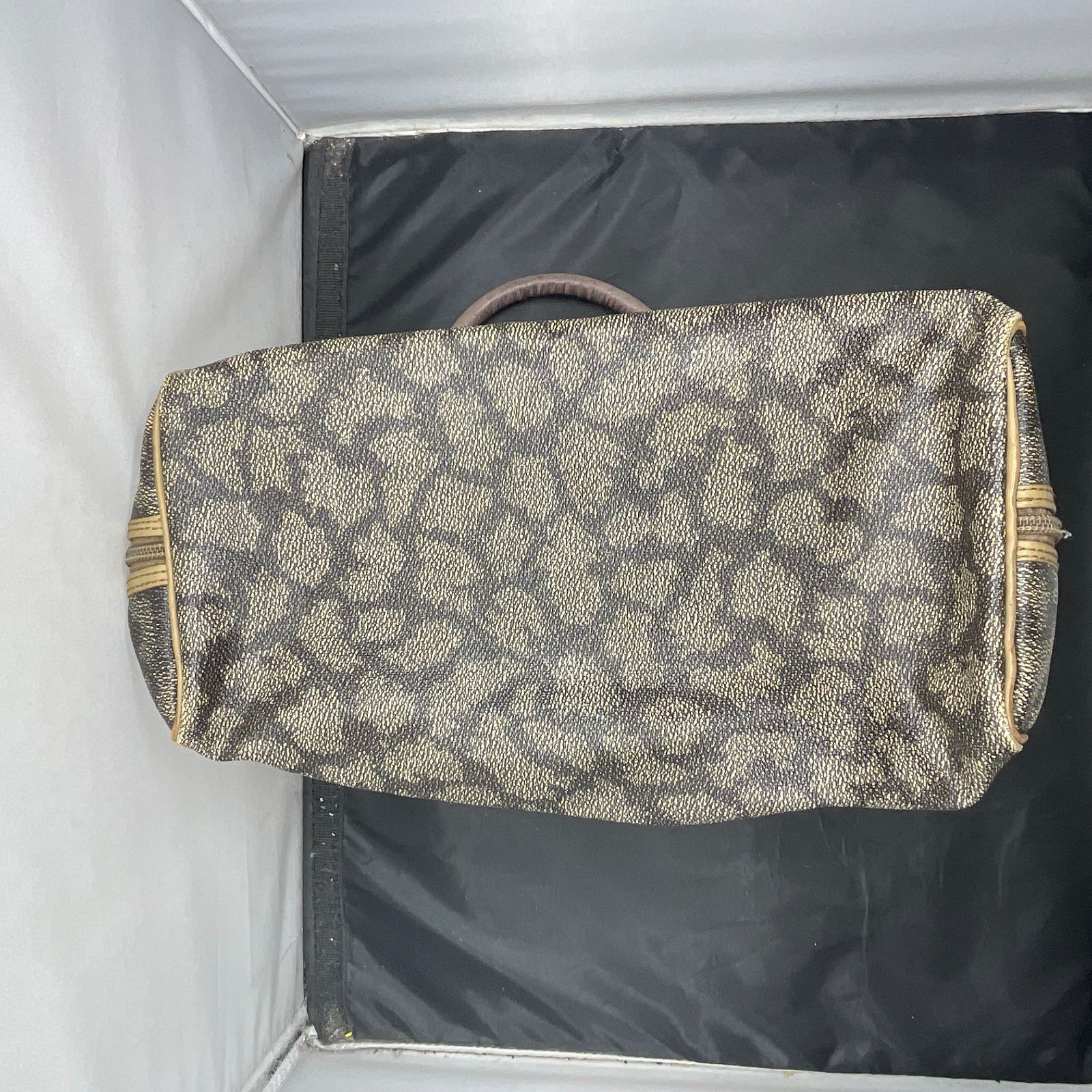 イヴサンローラン