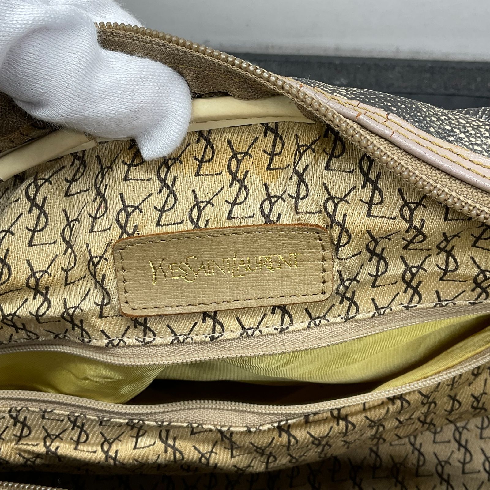 ボストンバッグ