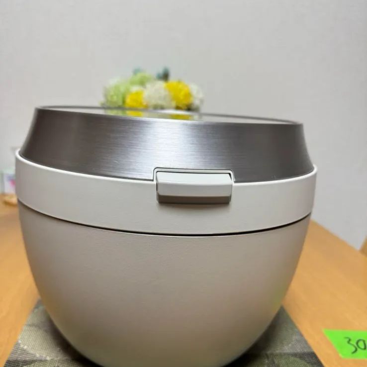 Panasonicビストロ最高峰モデル5.5合炊飯器 - メルカリ