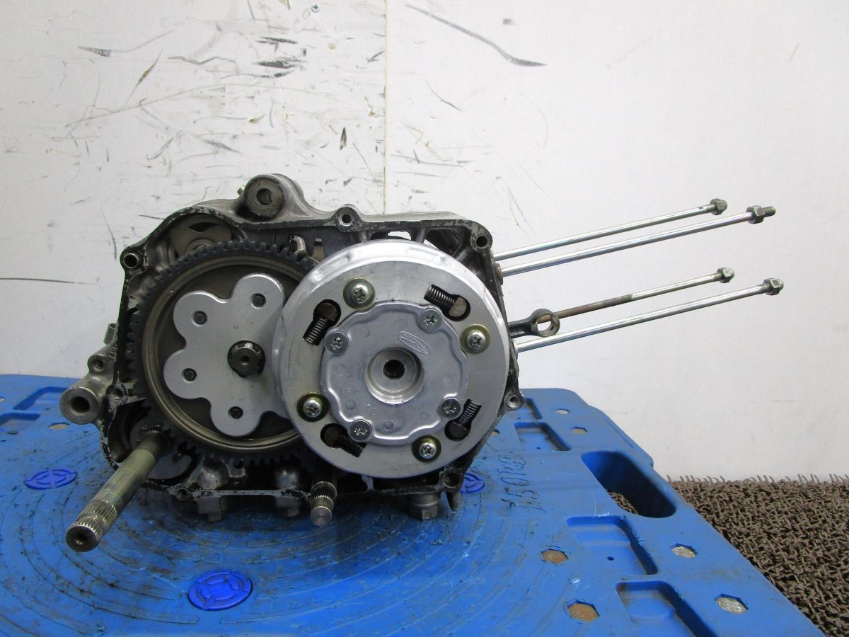 シャリー50 エンジン腰下 A7374 クランクケース CF50 ホンダ CF50E CHALY キャブ車 12V