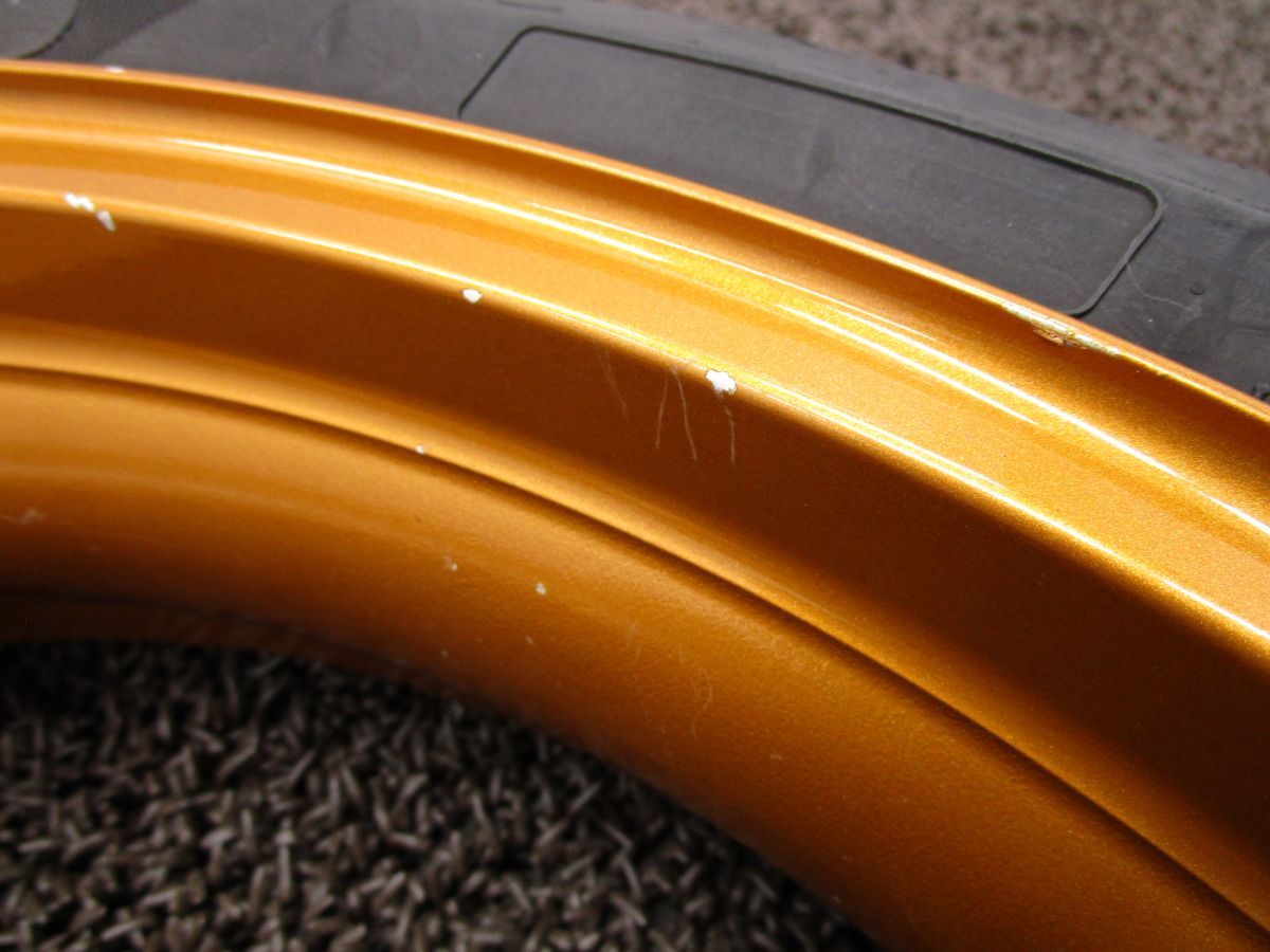 フロントホイール A7238