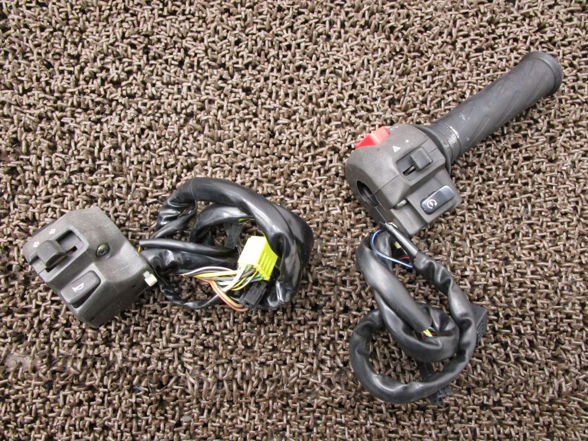 SV1000S ハンドルスイッチ 左右 スロットル ●A7214 VT54A スズキ T508 動画有 FI インジェクション