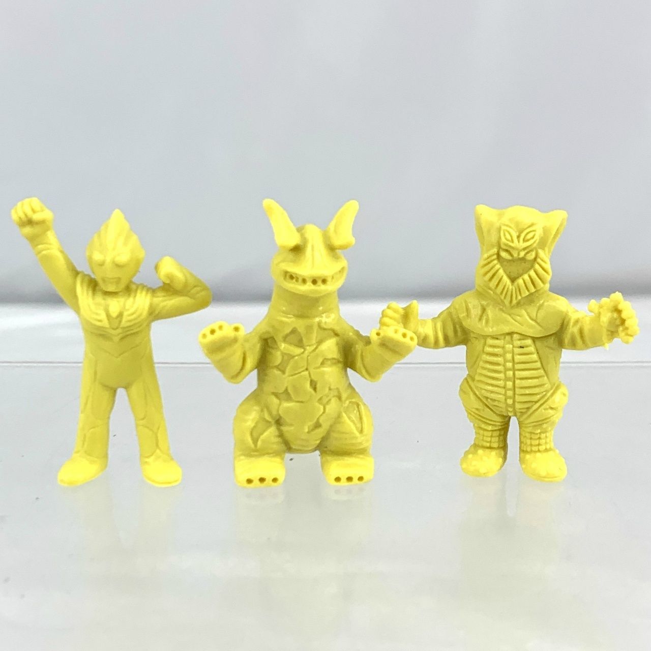 消しゴム】ウルトラ怪獣消しゴムNEO2 黄A.Dセット - メルカリ