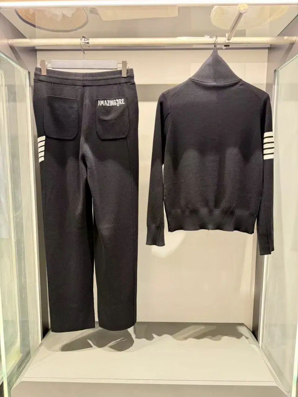 セーター-ズボン