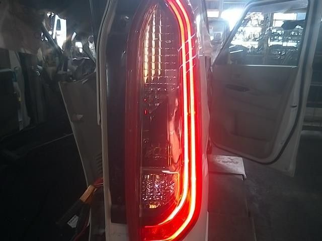 ルークス 5AA-B47A 右 テールランプ テールライト X 4WD BR06-SM21 Y35 W13 R2年 LED 26550-7NA0A BRIGHTFACE_UK