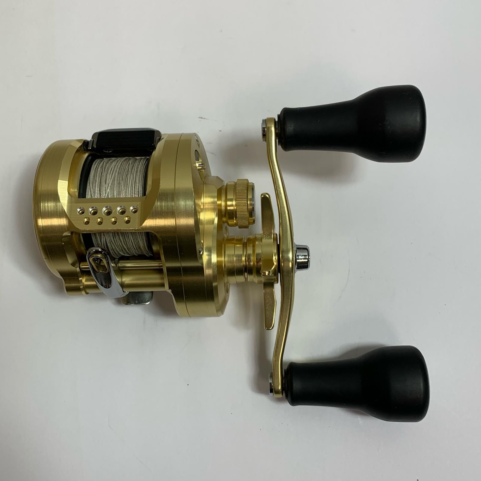 SHIMANO シマノ 23カルカッタコンクエストMD 301 XGLH ベイトリール 045942
