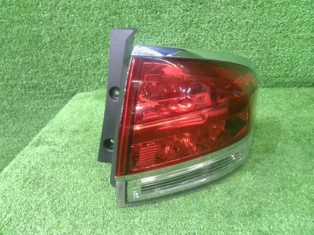 リンカーン MKX 右 テール ランプ ライト