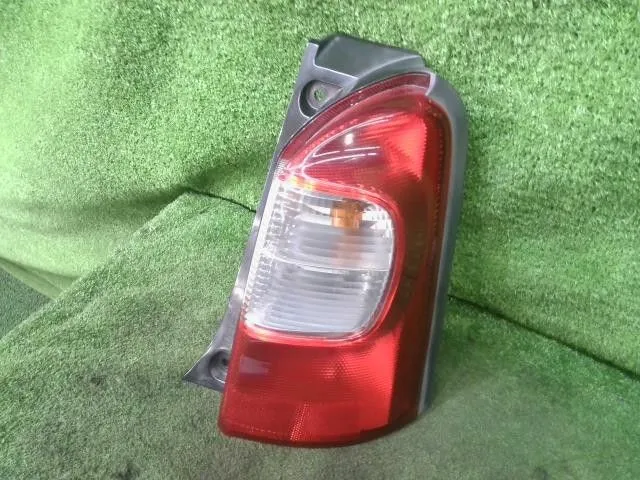2025年最新】エッセ テールランプの人気アイテム - メルカリ