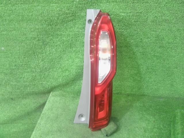 Ｎ ＢＯＸ エヌボックス 6BA-JF3 JF4 右 テール ランプ ライト L S07B NH731P 33501-TTA-N21