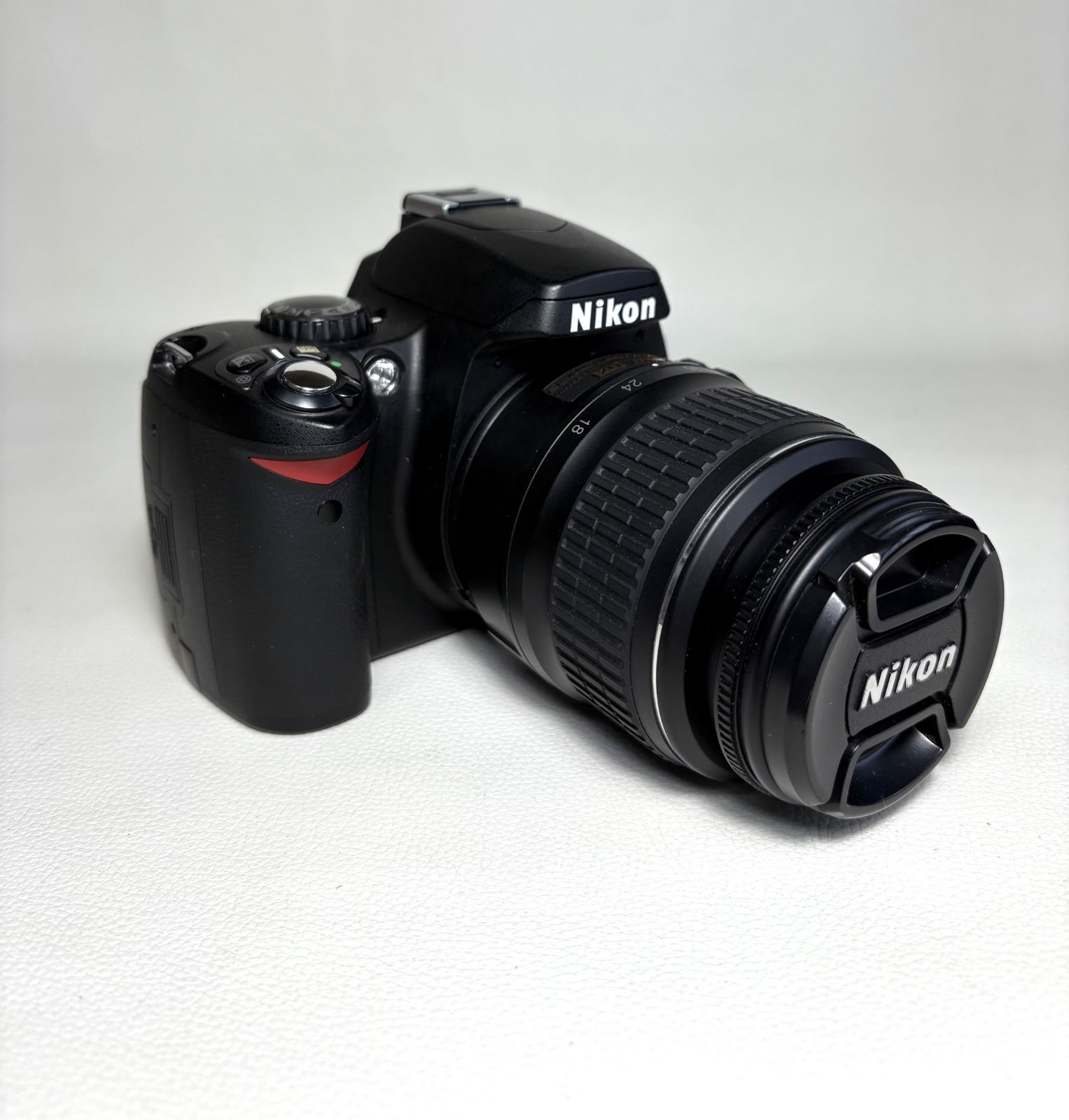  Nikon ニコン D 40 x AF S DX NIKKOR 18 55 mm f 3 5 6 G VR II 標準ズームレンズキット デジタル一眼レフカメラ デジタル一眼レフ デジタルカメラ