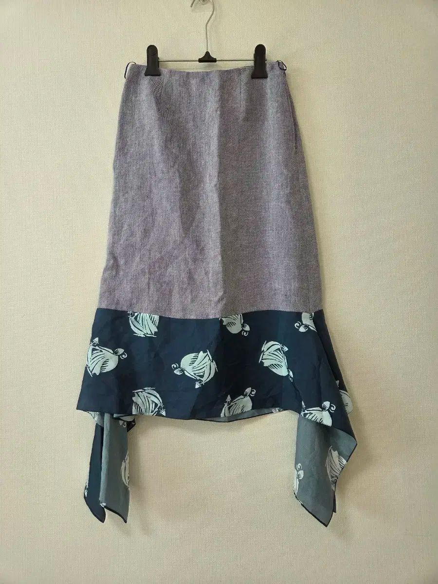 ハンサム ランバン スカート フランス製造 170万ウォン