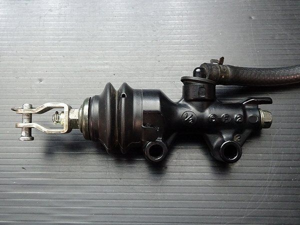 スポーツスター