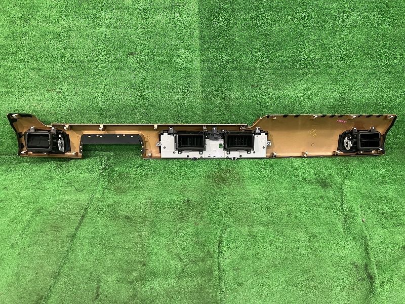 インストルメントパネル