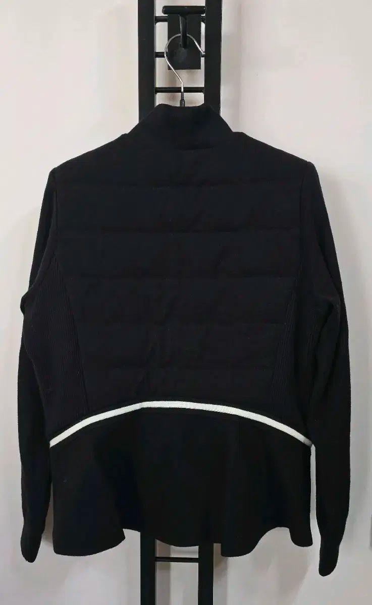 ワイドアングル レディース 防風ニット ジップアップ 100