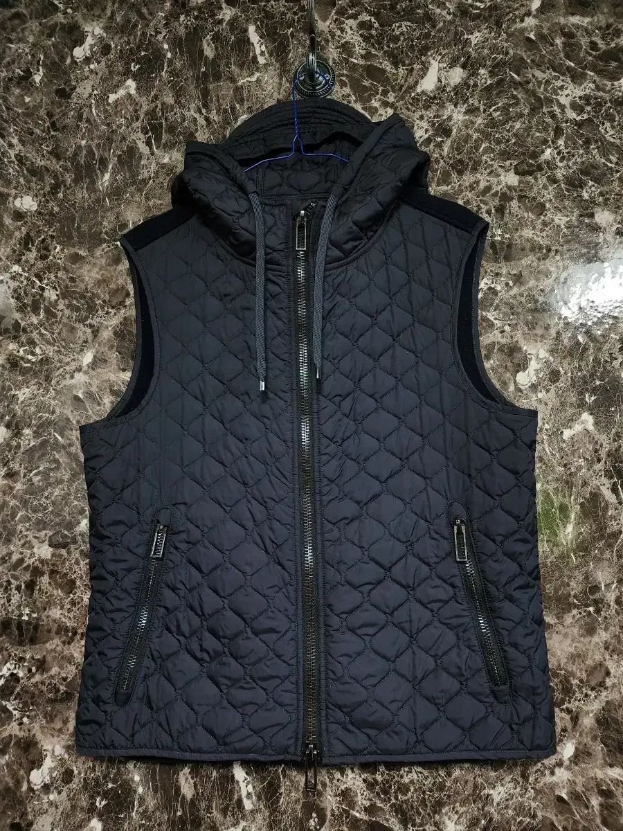 キルティングベスト