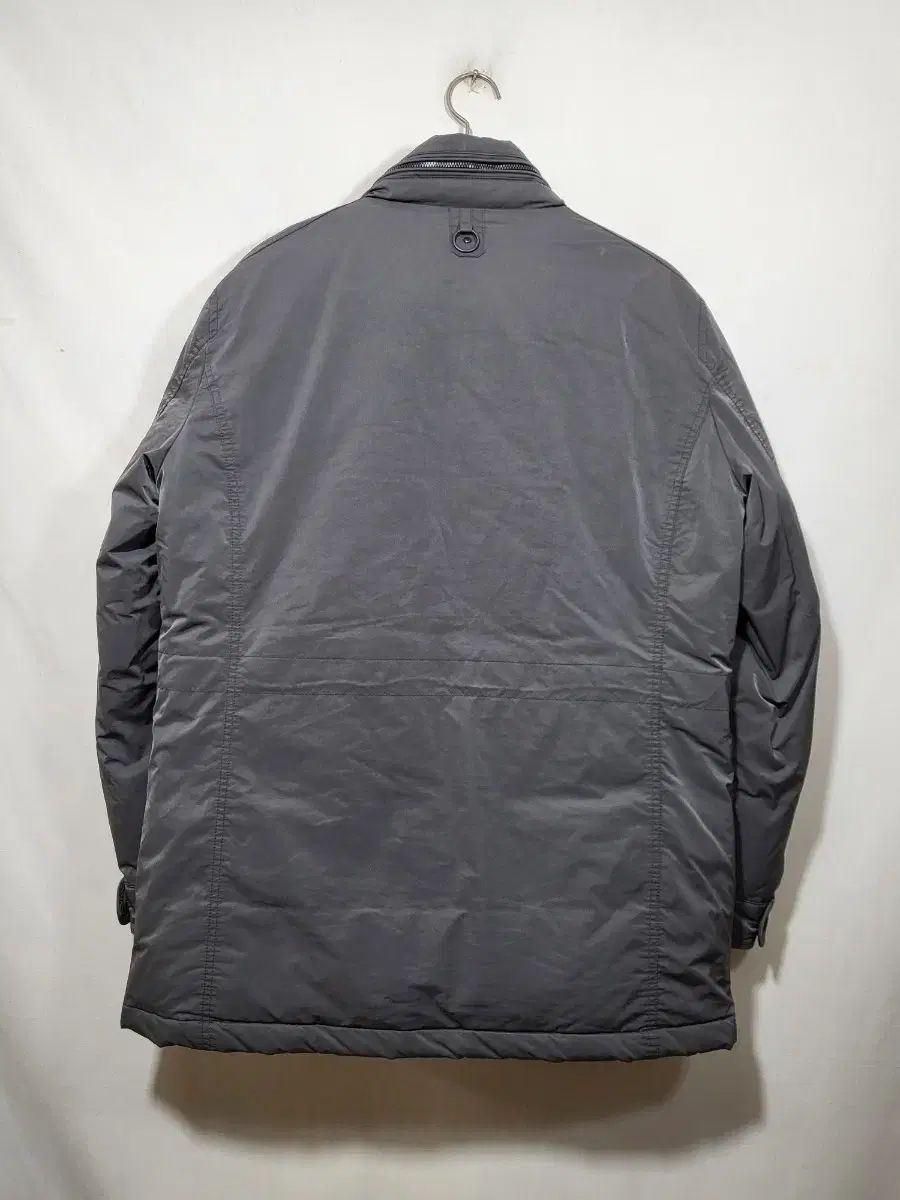 ダウンジャケット