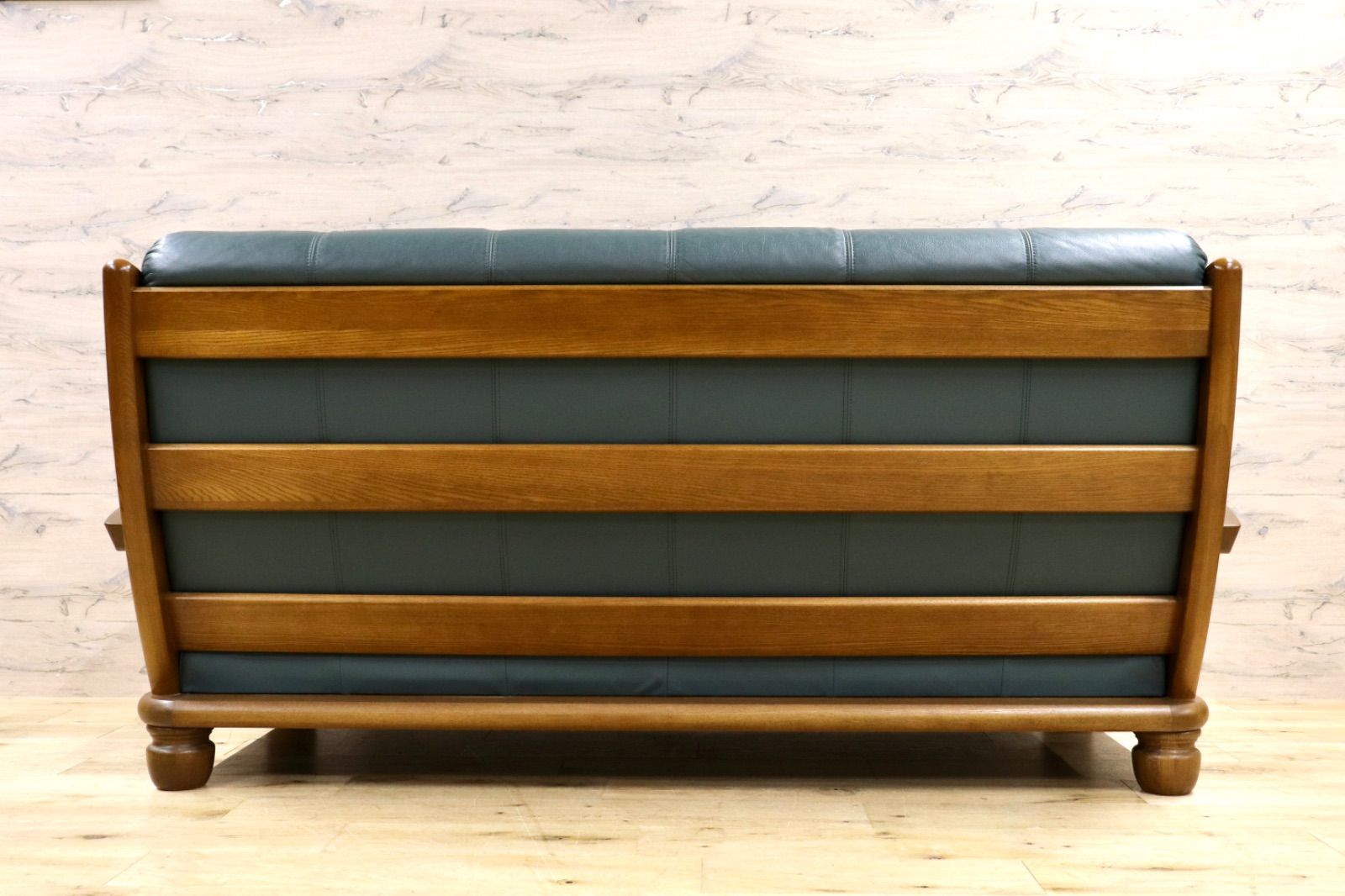 GMIK566C NAGANO INTERIOR ナガノインテリア 2.5人掛けソファ ラブソファ ローソファ 長椅子 天然木 本革 モダン ヴィンテージ 国産家具 TALLINNNEXPO_COM