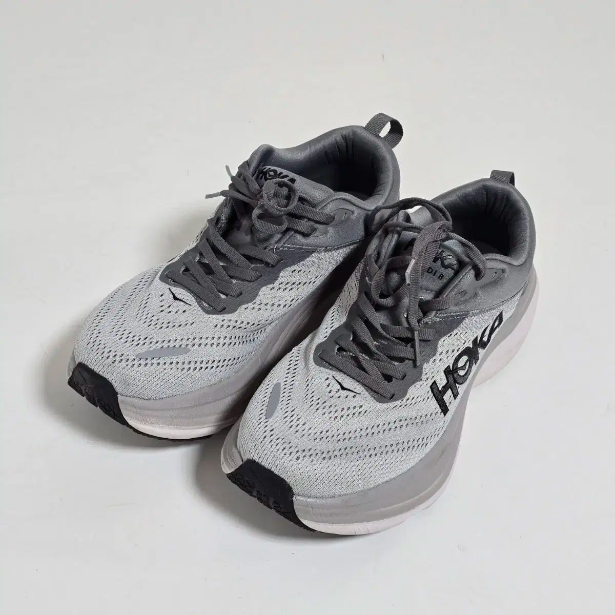 HOKA ONE ONE ホカオネオネ ボンダイ 8 シャーク ライトグレー ワイド ランニングシューズ スニーカー 255 ㅂ