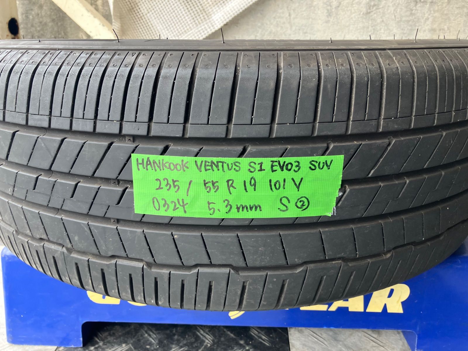 ベンタス タイヤ2本