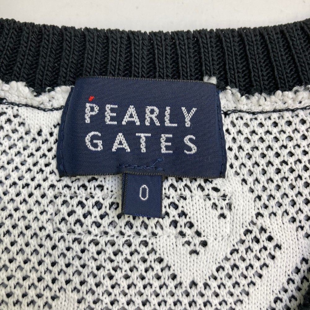 Vネックニットベスト 総柄