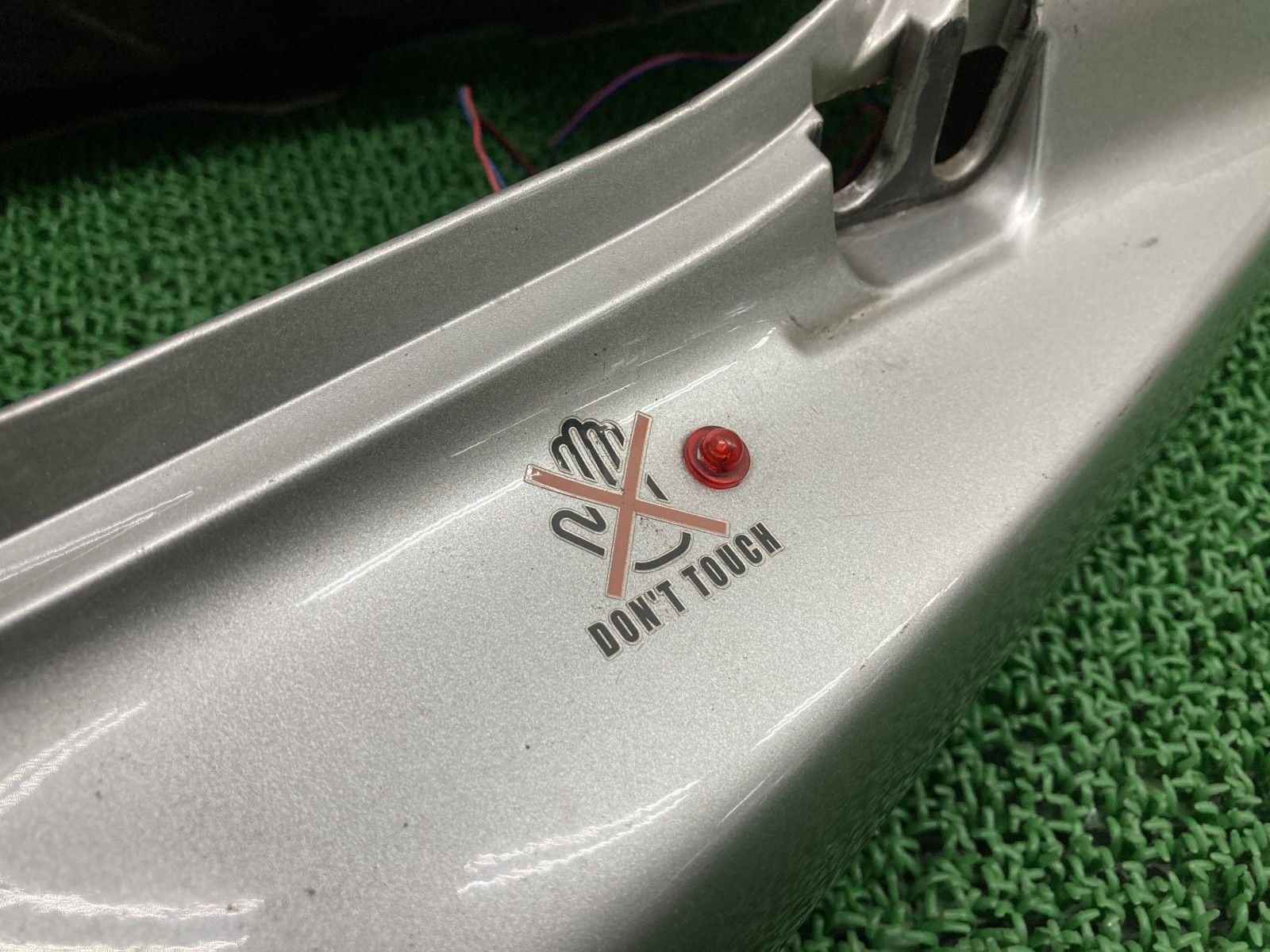 XJR1300 テールカウル 銀 5EA ヤマハ 純正 RP01J シートカウル リアカウル 修復素材やカスタム素材に コケキズ無し Ch