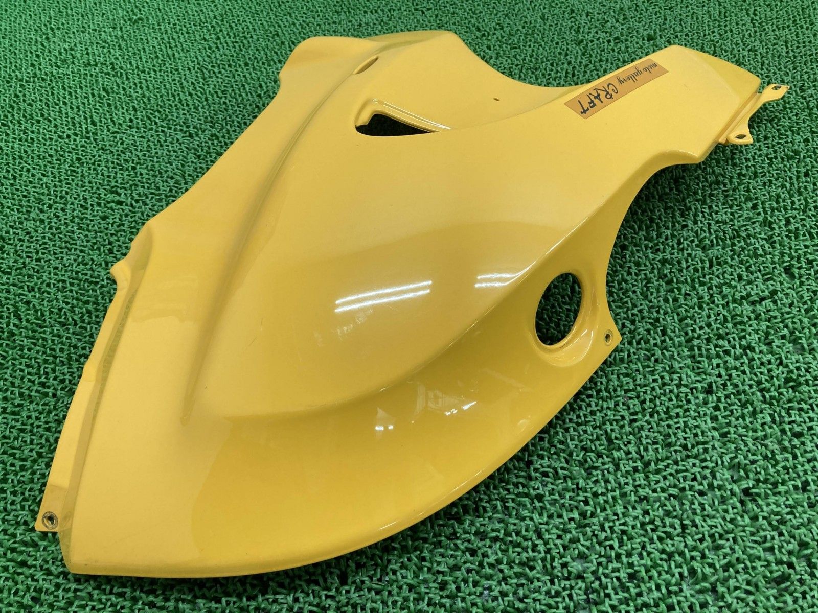 F650GS タンクカバー 左 黄 46.63-2 345 723  純正 中古 バイク 部品 2345723 黄 サイドカウル シュラウド コケキズ無し Ti F650GS タンクカバー 左 黄 46.63-2 345 723 BMW 純正 中古 バイク