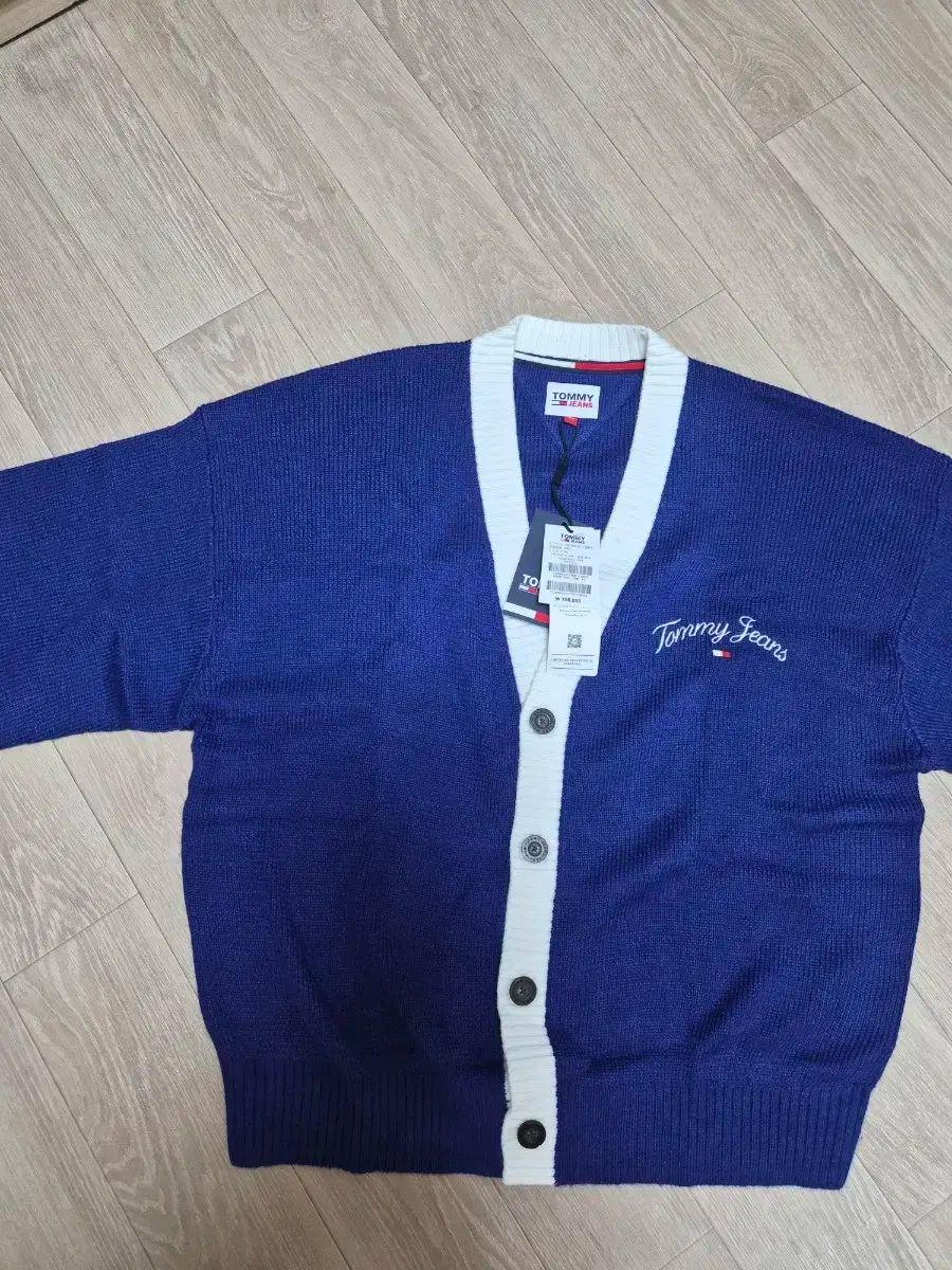 トミーヒルフィガー