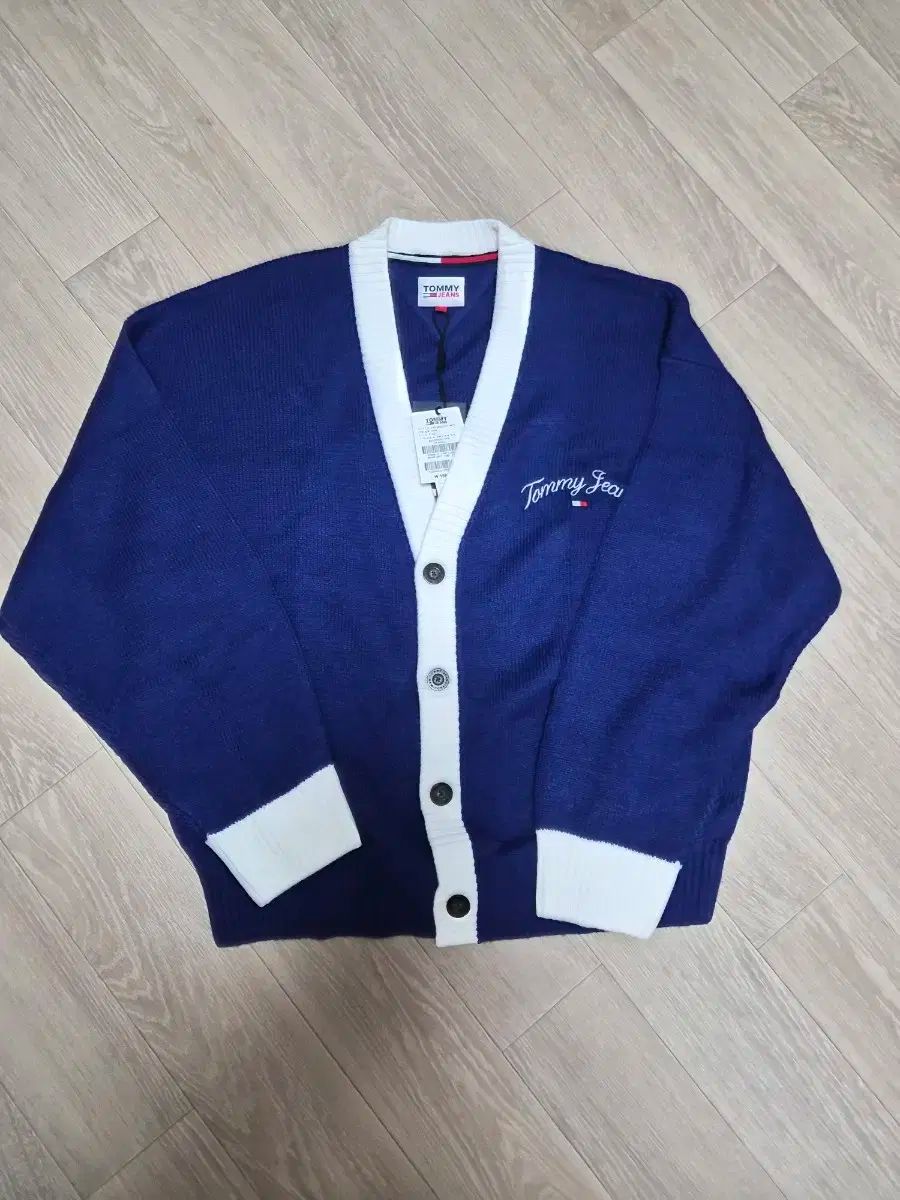 トミーヒルフィガー カーディガン