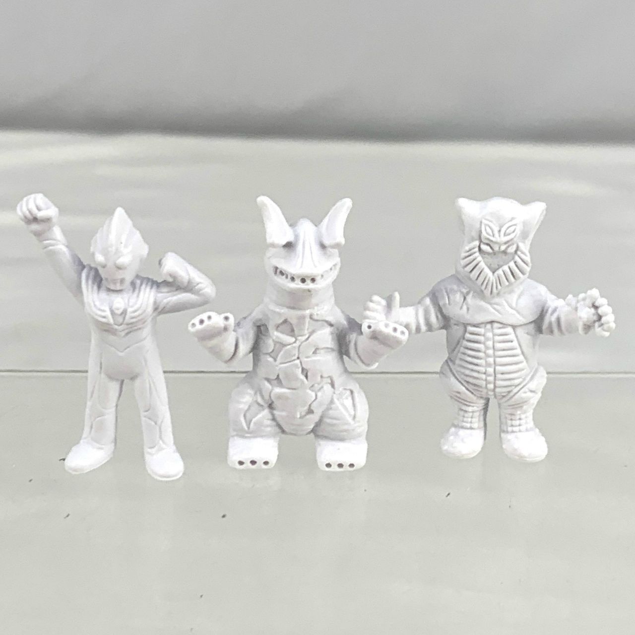 消しゴム】ウルトラ怪獣消しゴムNEO2 白A.C.Dセット - メルカリ