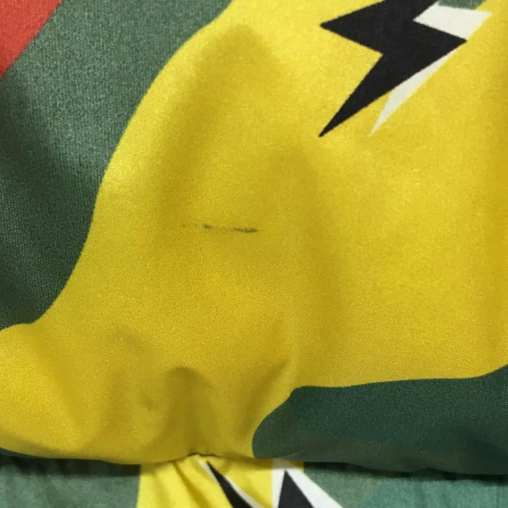 グリーン×レッド×イエロー 総柄