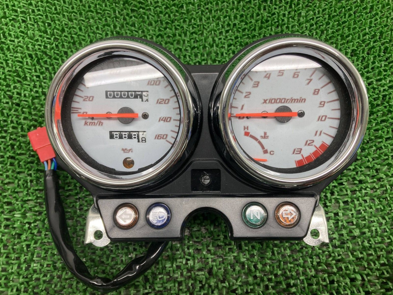 ホーネット250 メーター 社外 バイク 部品 MC31 96-98年 HORNET250 コンディション良好 割れ欠け無し 品薄 cC