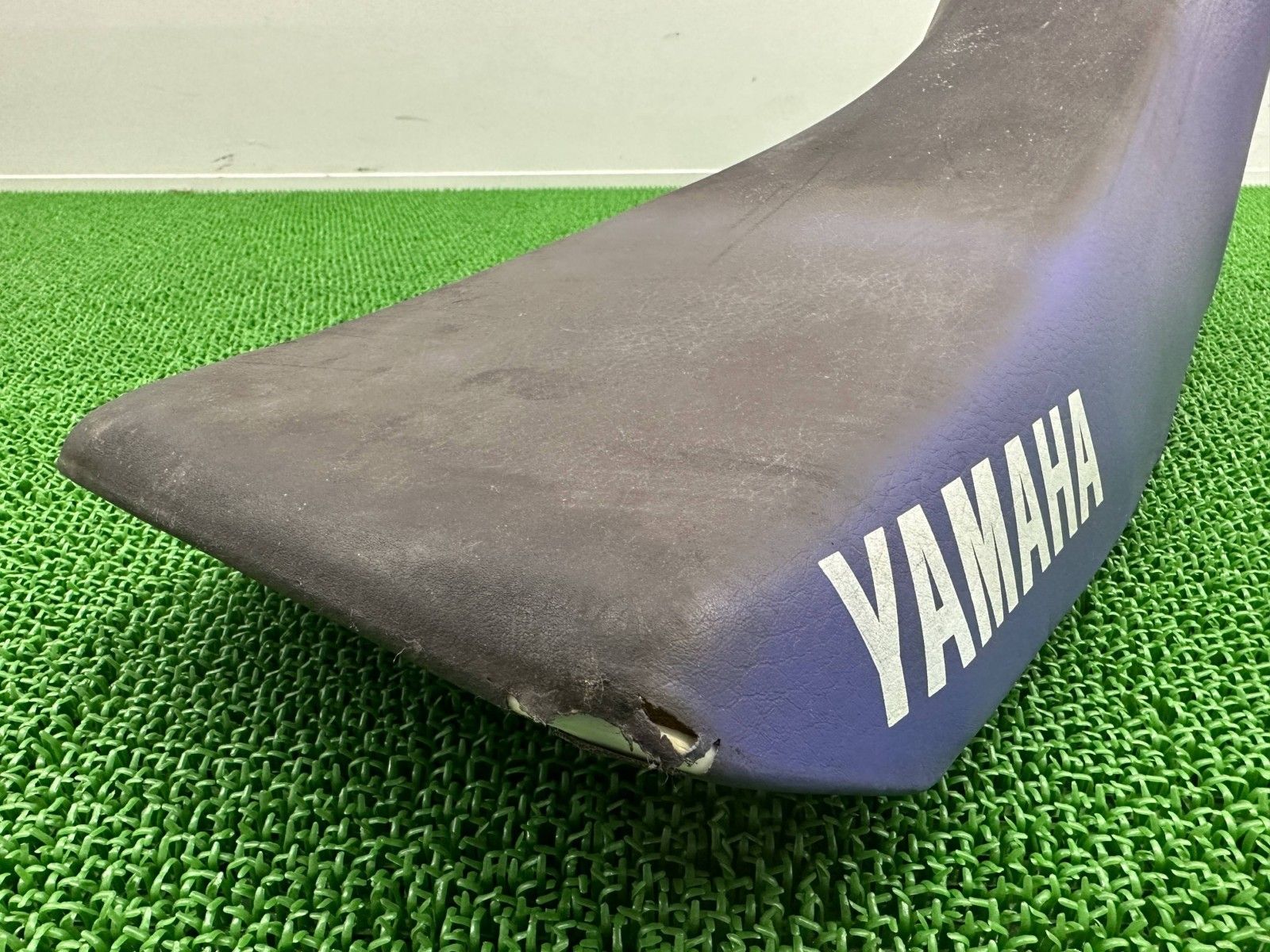 TT250R シート 4GY ヤマハ 純正 バイク 部品 レイド 修復素材や張替えベースに 品薄 品 安心のノーマル 車検 Genuine Ga