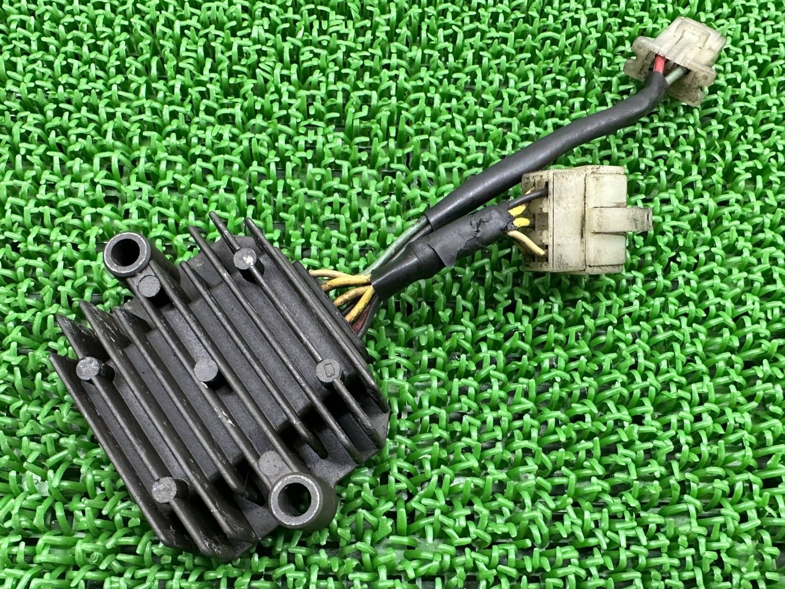 MVX250F レギュレター ホンダ 純正 バイク 部品 MC09 レギュレーター レクチファイアー 機能的問題無し 品薄 車検 Genuine pT