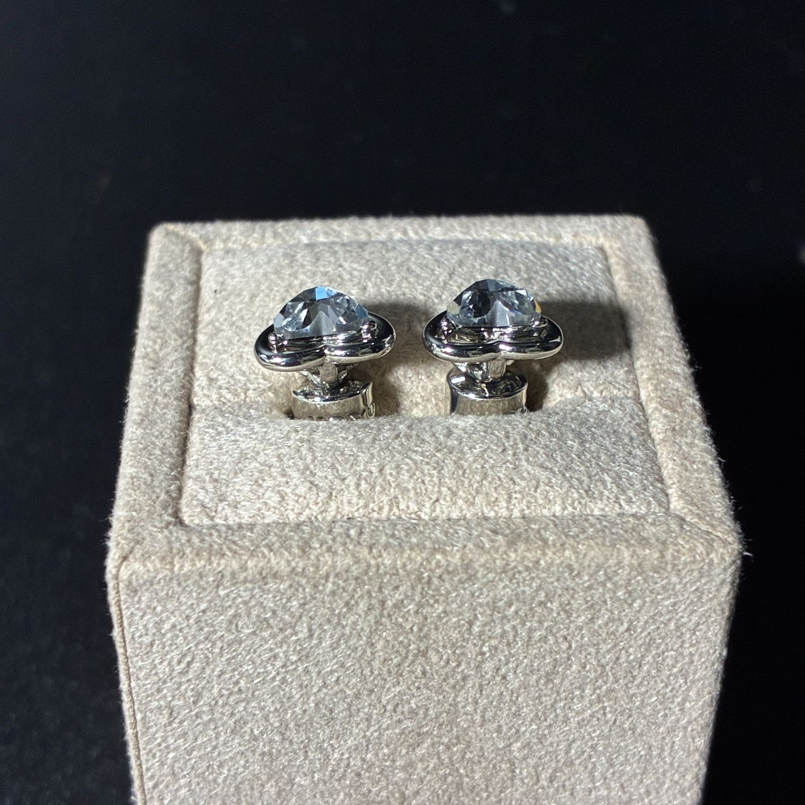 ハート スタッド