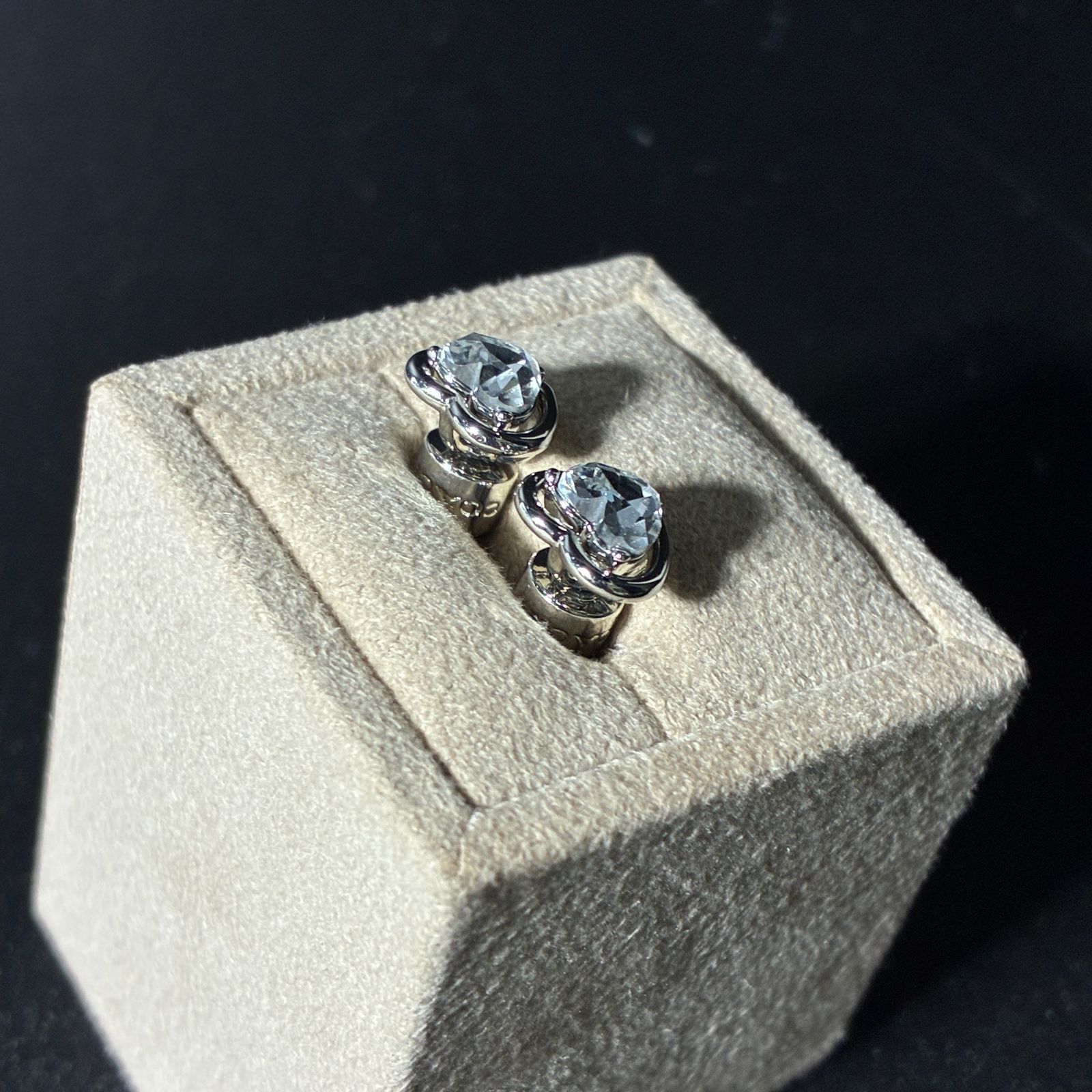 ハート スタッド