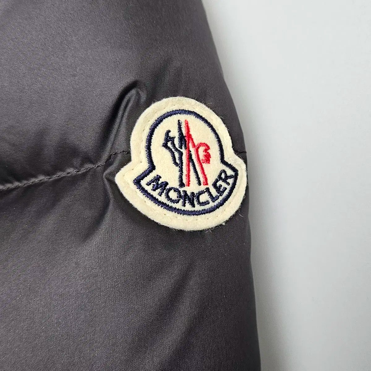  25 FW MONCLER モンクレール キッズ VARD Teddy ダウン ブラック 8歳 10歳 その他 ジャケット ブルゾン