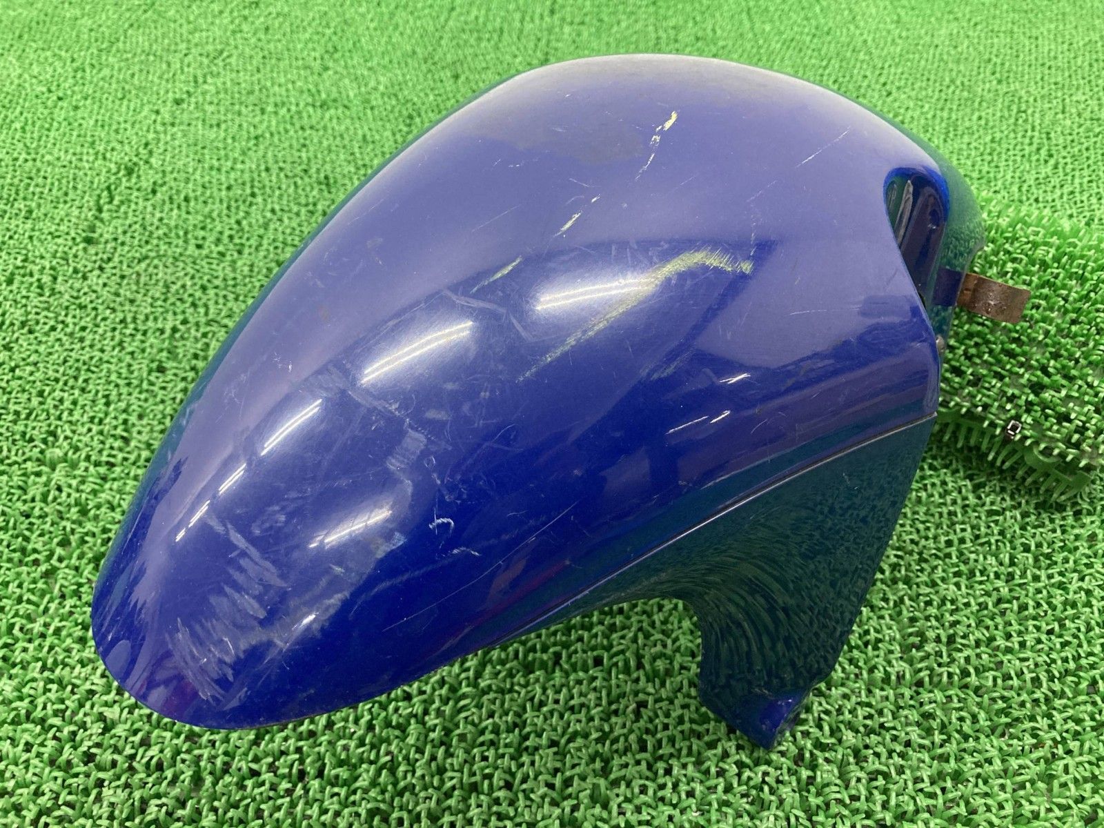 RGV250ガンマ フロントフェンダー 紺 22D0 スズキ 純正 バイク 部品 VJ22A 割れ欠け無し 品薄 品 車検 Genuine cL