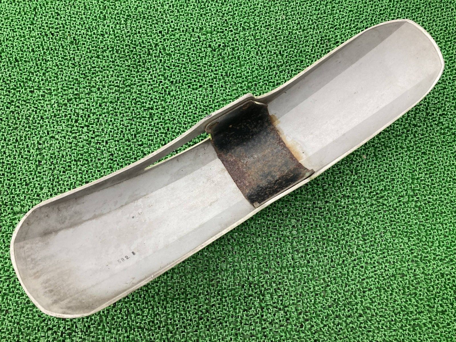 【お中元ギフト】 GPZ400F フロントフェンダー 緑 35004-1098 カワサキ 純正 バイク 部品 ZX400A ペイント素材に コケキズ無し 品薄 品 iQ