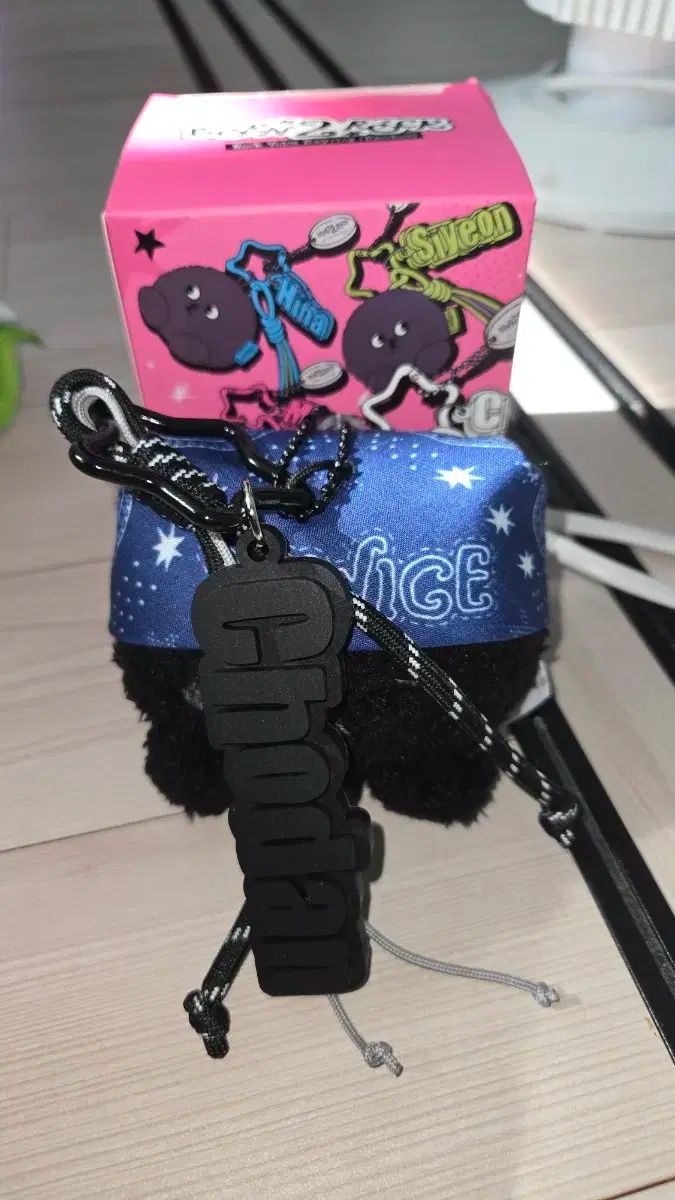 QWER ポップアップ チョダン ヘドゥン