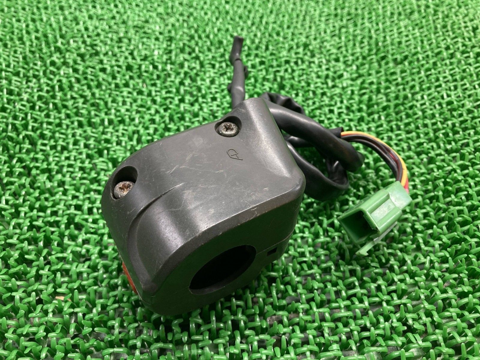 バリオスII ハンドルスイッチ 右 カワサキ 純正 バイク 部品 ZR250B バリ2 BALIUS スイッチボックス 割れ欠け無し 品薄 hW