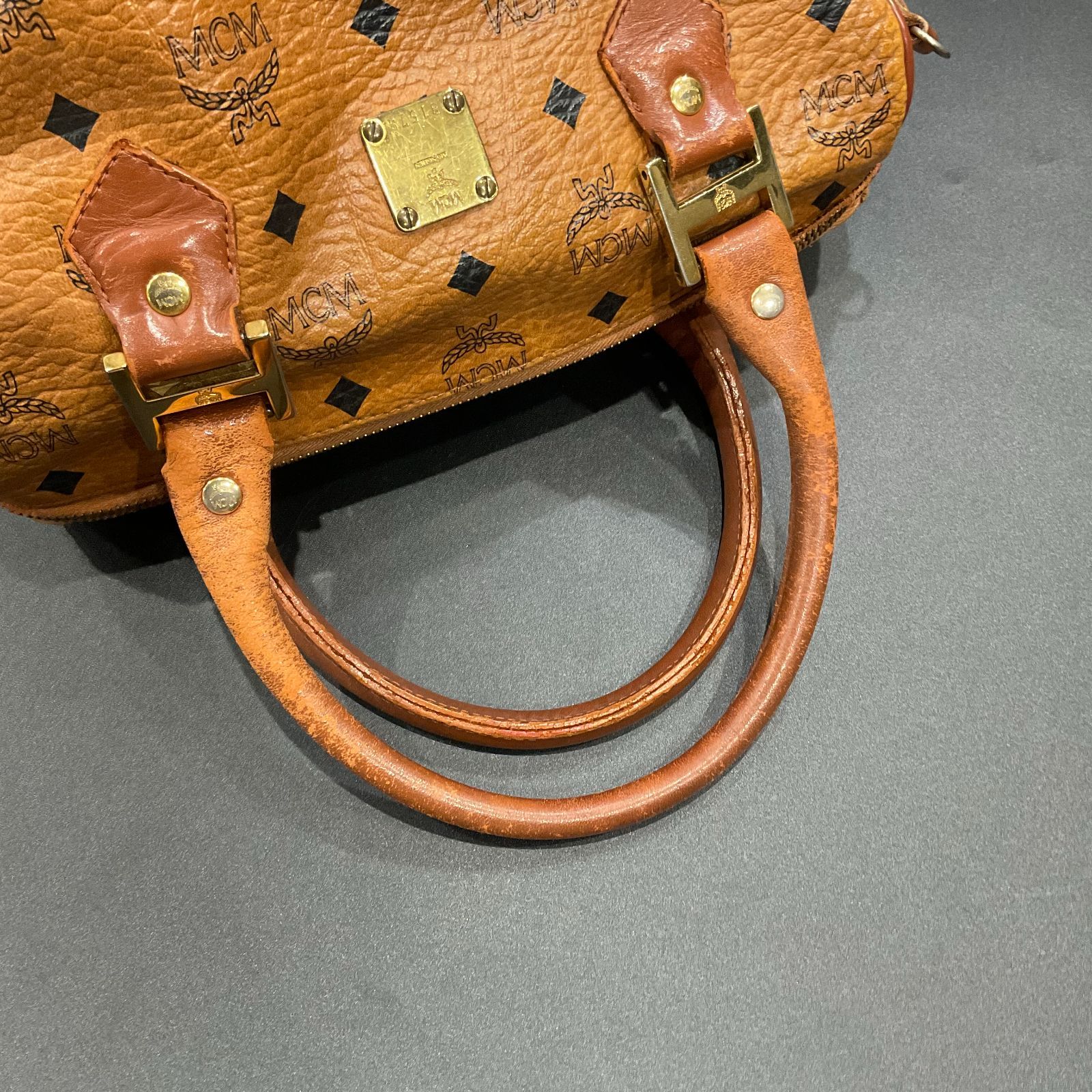 エムシーエム ボストンバッグ B25091436 DECORATOM_COM_BR