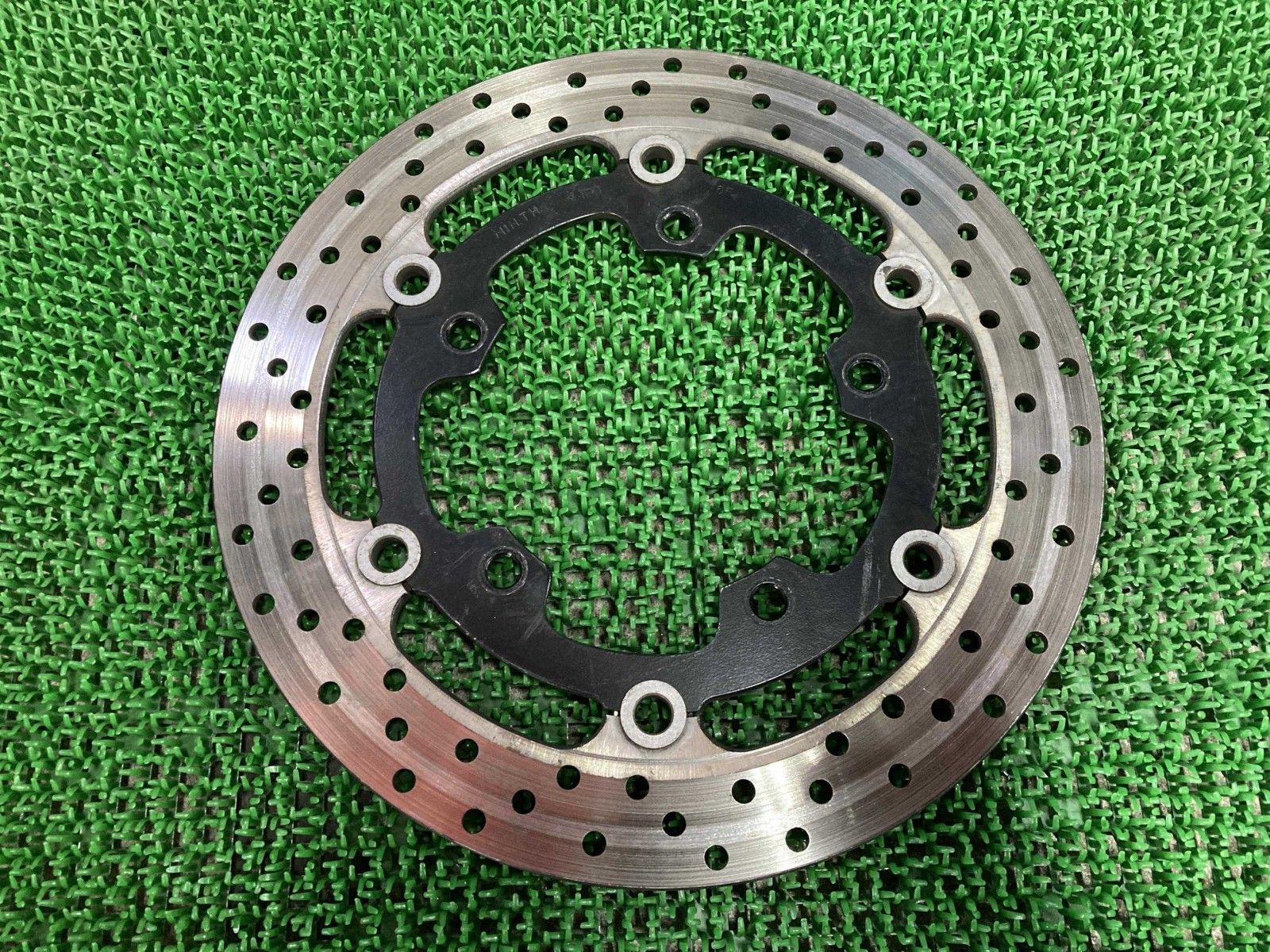 TOSO ウッドブラインド 左操作 ブラケット付 展示品(O-2601BL2