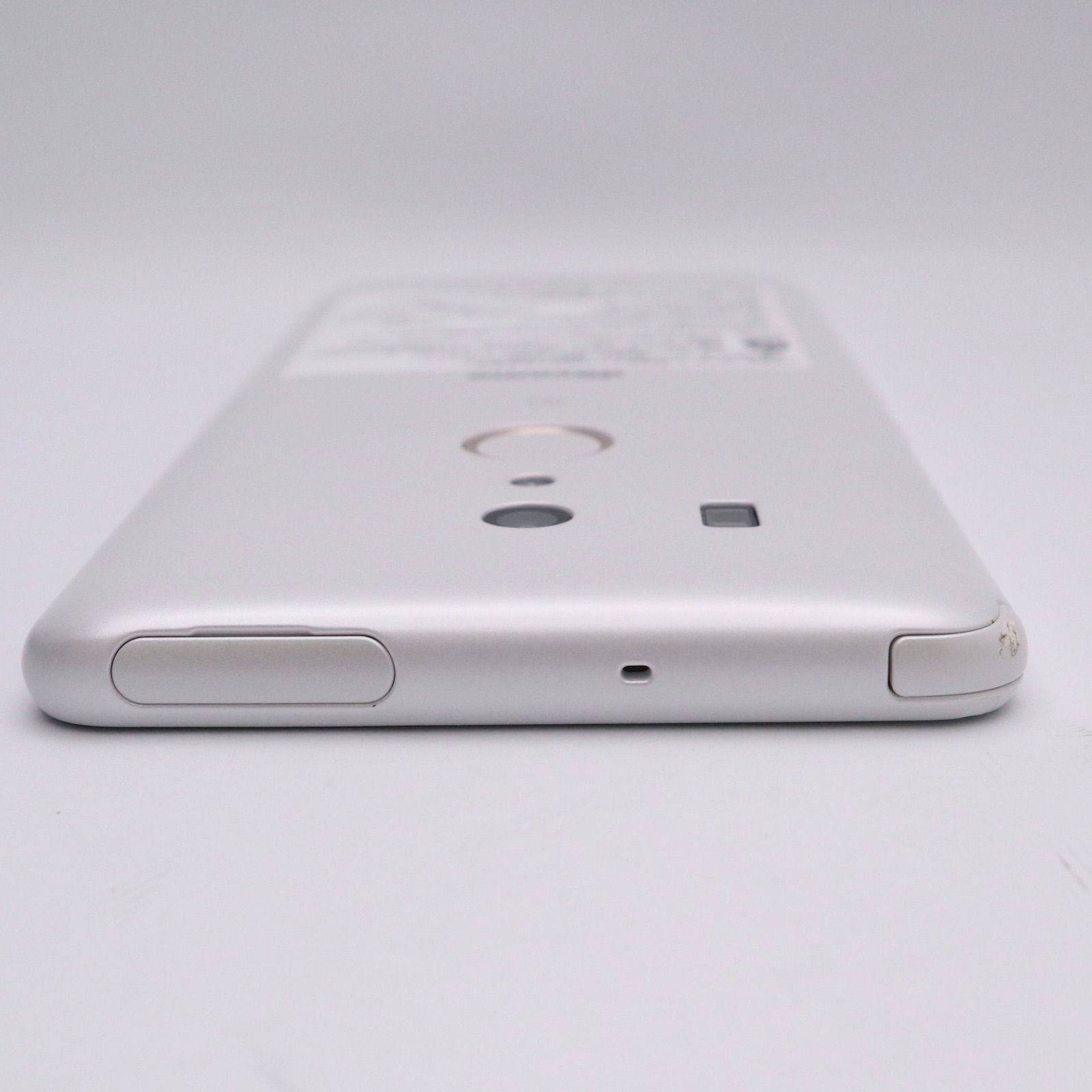 中古】docomo SIMフリー arrows Be3 F-02L 32GB ホワイト