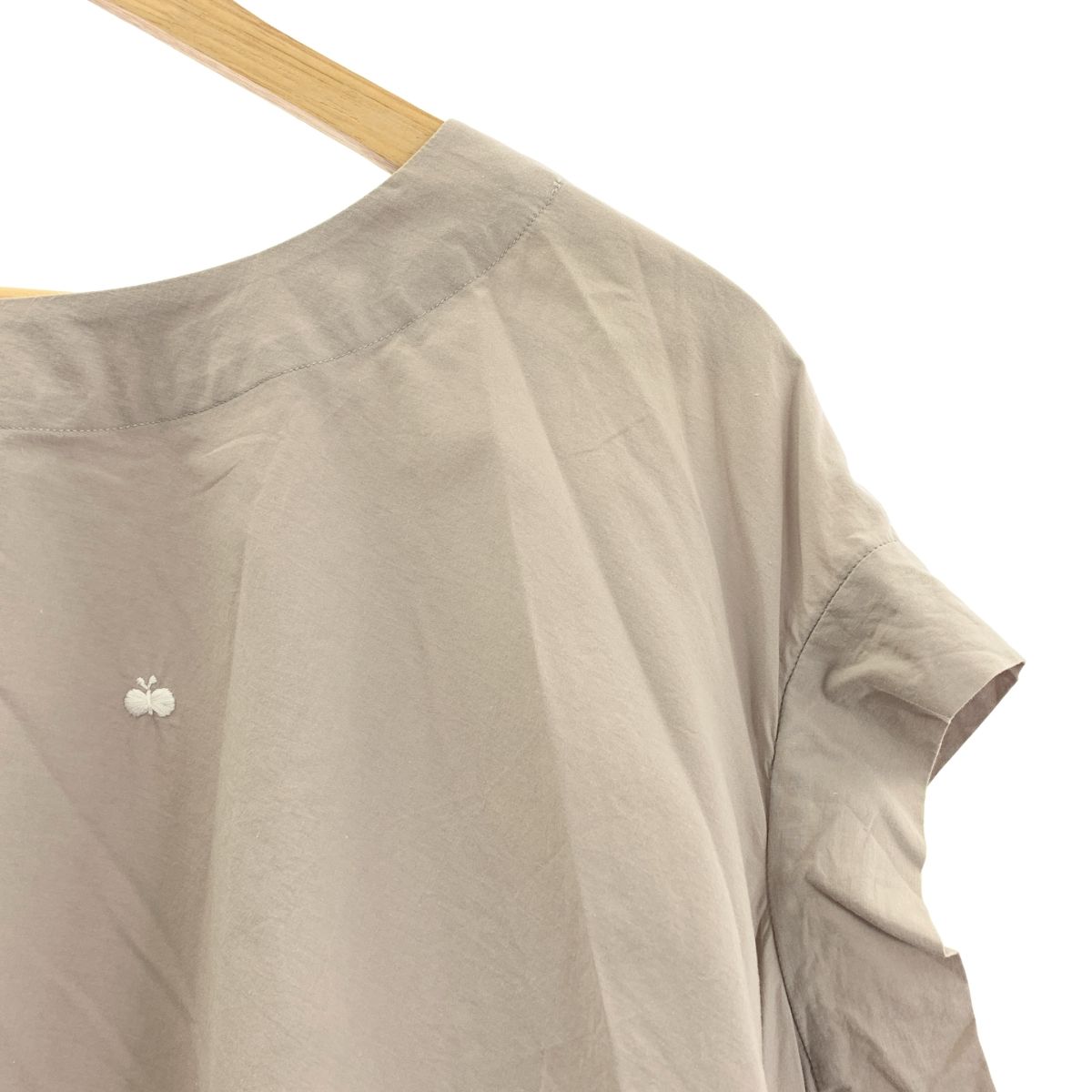 mina perhonen ミナペルホネン un jour フレンチスリーブ フ ブラウス シャツ F グレージュ レディース