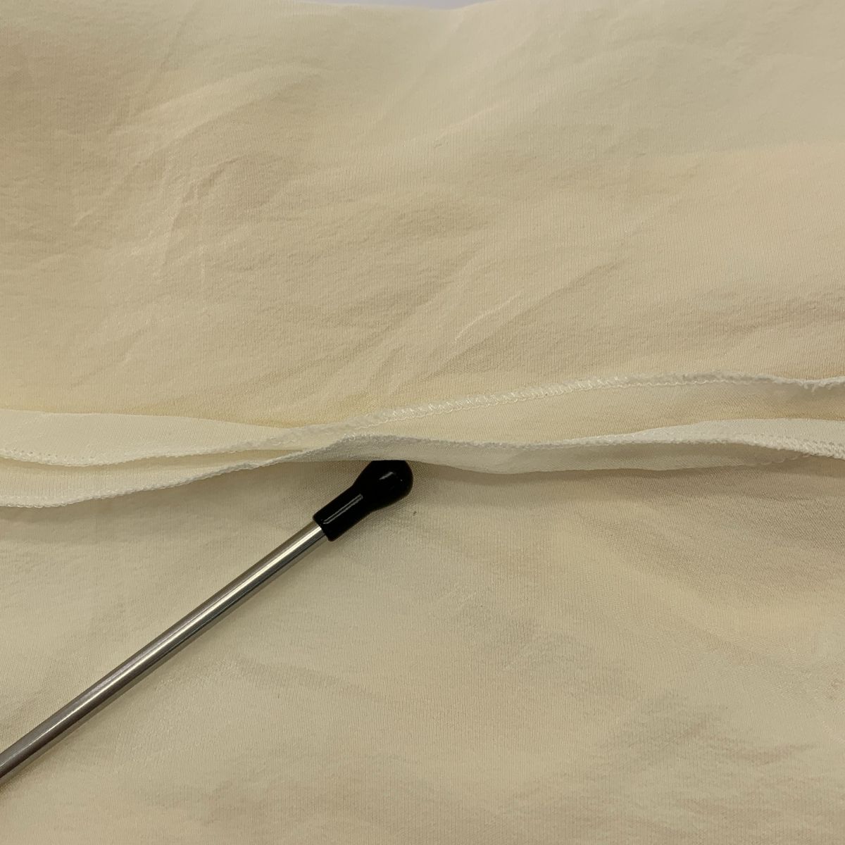 シャツ ベージュ