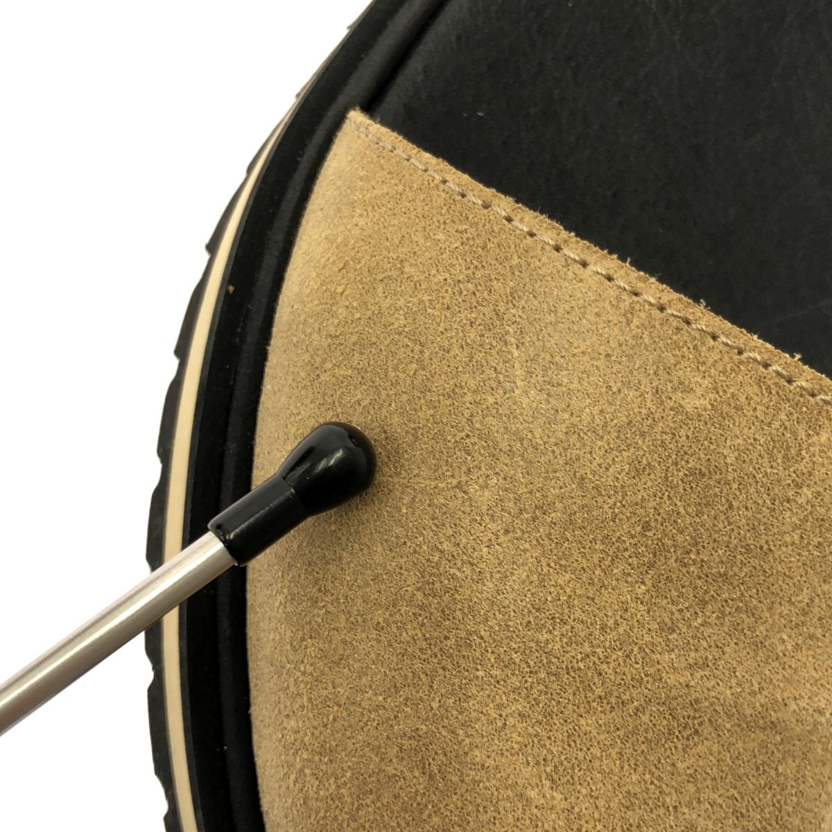 ベージュ ブラック